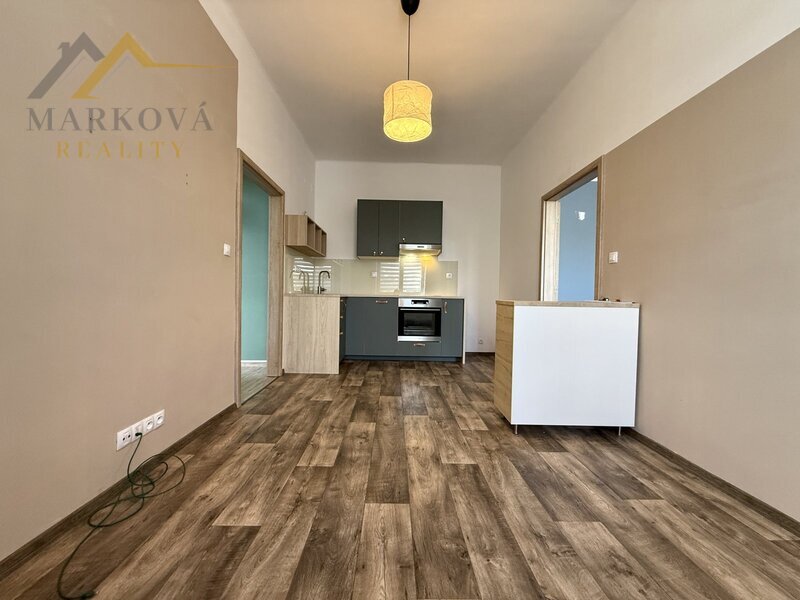 Pronájem, byt 2kk s balkonem, Týn nad Vltavou, ul. Jiráskova