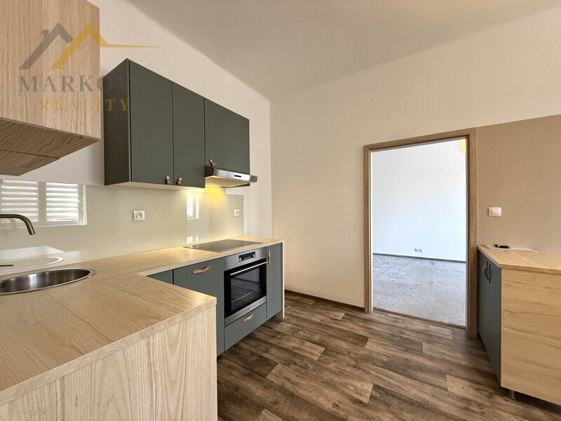 Pronájem, byt 2kk s balkonem, Týn nad Vltavou, ul. Jiráskova