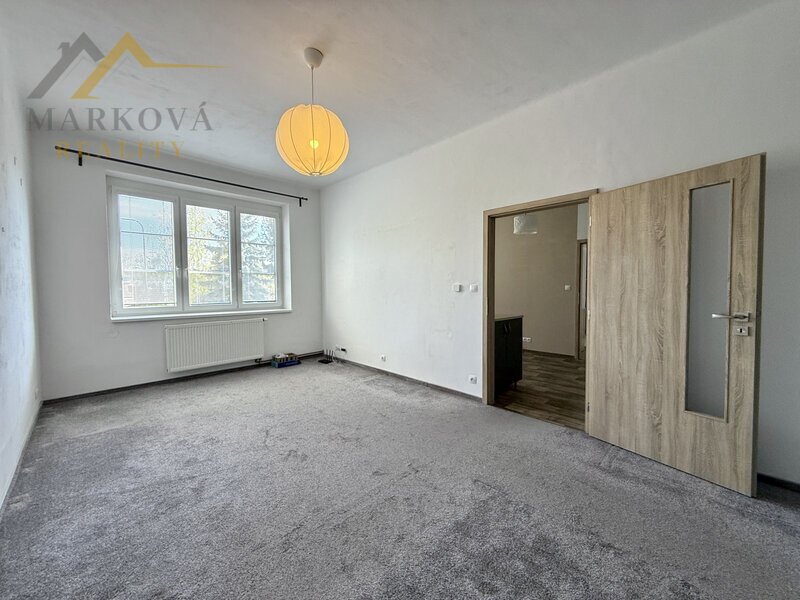 Pronájem, byt 2kk s balkonem, Týn nad Vltavou, ul. Jiráskova