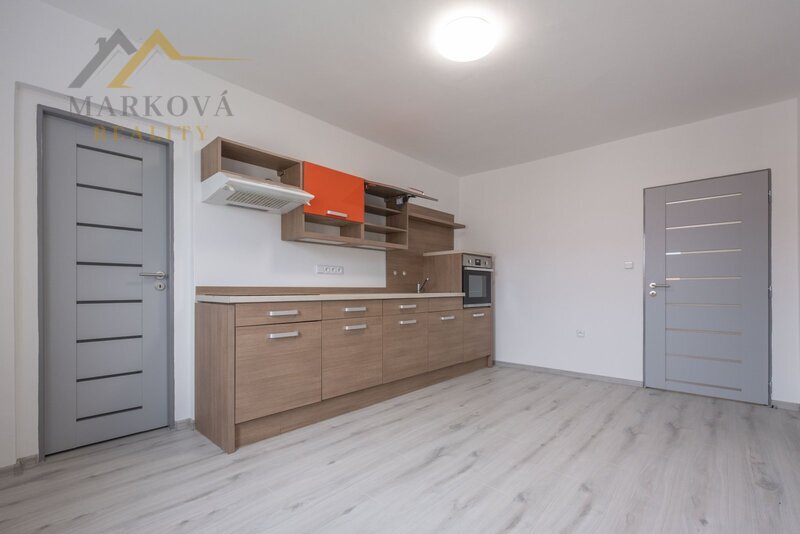 Pronájem bytu 4+kk, 86 m² po rekonstrukci – Soběslav, ulice Horní Příkopy