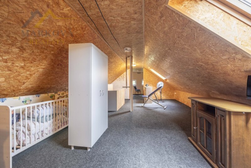 Prodej, vícegenerační rodinný dům s dílnou, stodolou a stavebním pozemkem, Žárovná, Šumava