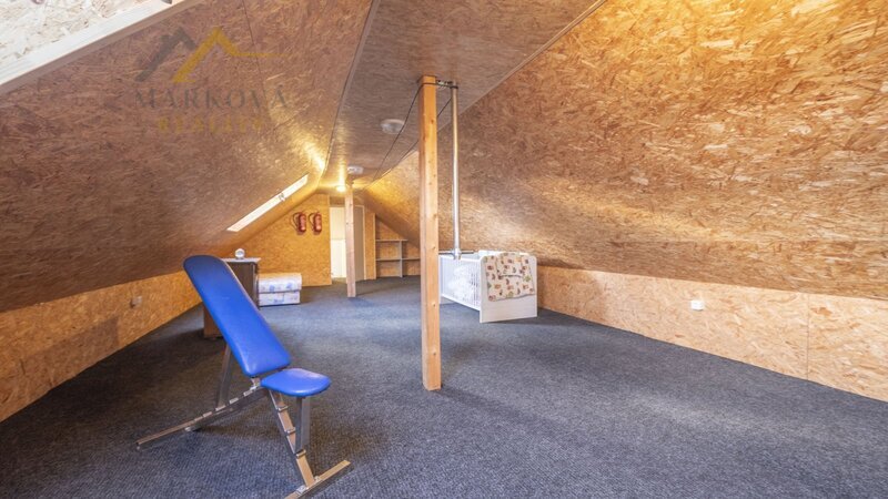 Prodej, vícegenerační rodinný dům s dílnou, stodolou a stavebním pozemkem, Žárovná, Šumava