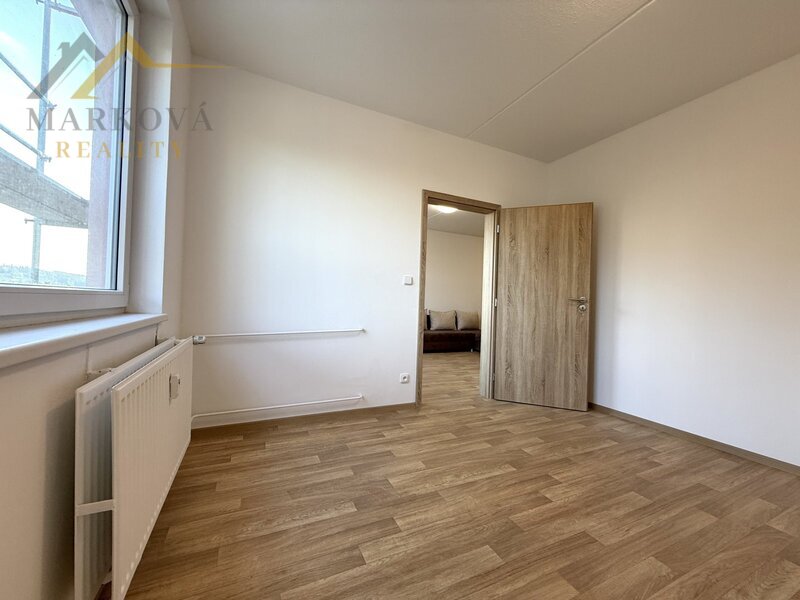 Pronájem, byt 3+1, balkon a zasklená lodžie, 67 m², Týn nad Vltavou, ul. Komenského