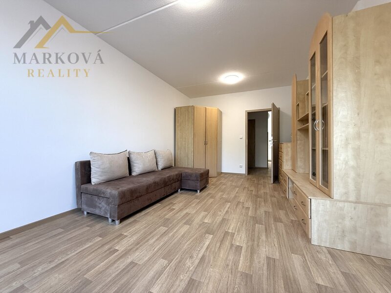 Pronájem, byt 3+1, balkon a zasklená lodžie, 67 m², Týn nad Vltavou, ul. Komenského