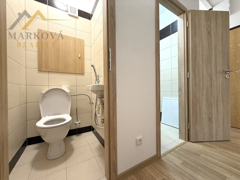 Pronájem, byt 3+1, balkon a zasklená lodžie, 67 m², Týn nad Vltavou, ul. Komenského