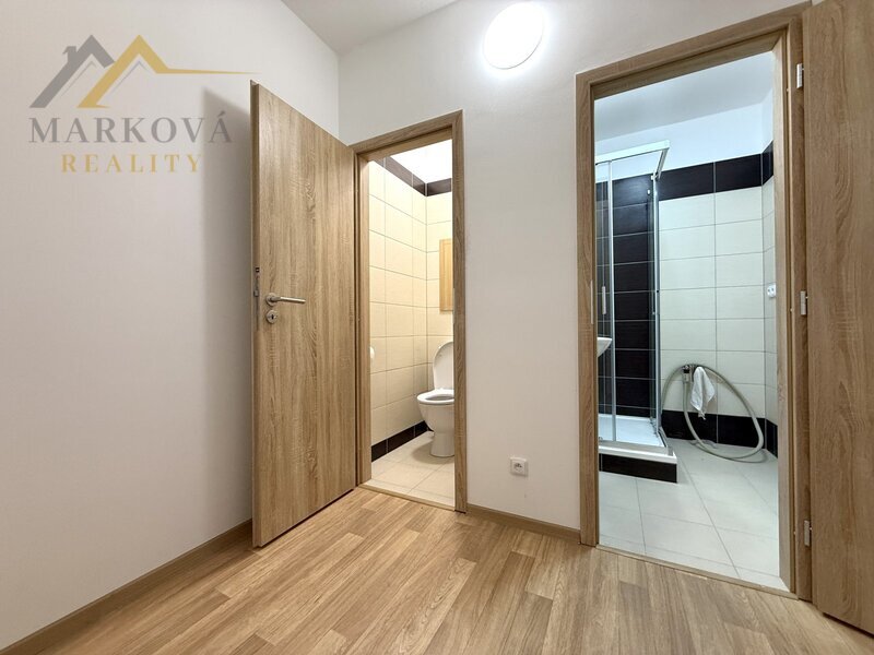 Pronájem, byt 3+1, balkon a zasklená lodžie, 67 m², Týn nad Vltavou, ul. Komenského