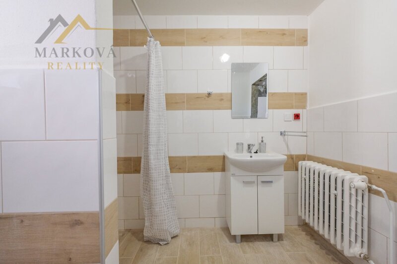 Pronájem bytu, 3+kk, 74 m², Trhové Sviny, ul. Dělnická