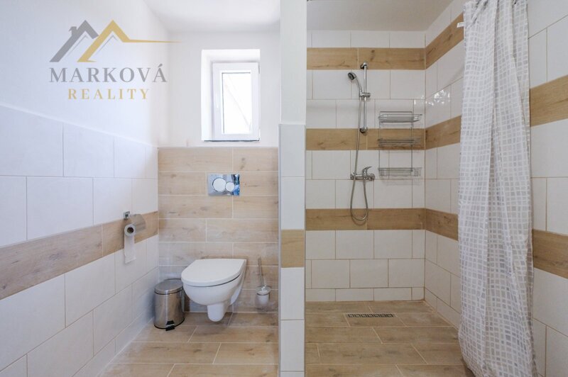 Pronájem bytu, 3+kk, 74 m², Trhové Sviny, ul. Dělnická