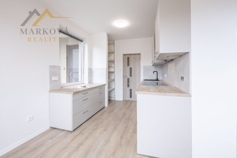 Pronájem bytu 3+1 95 m2 se zahradou a garáží, Soběslav