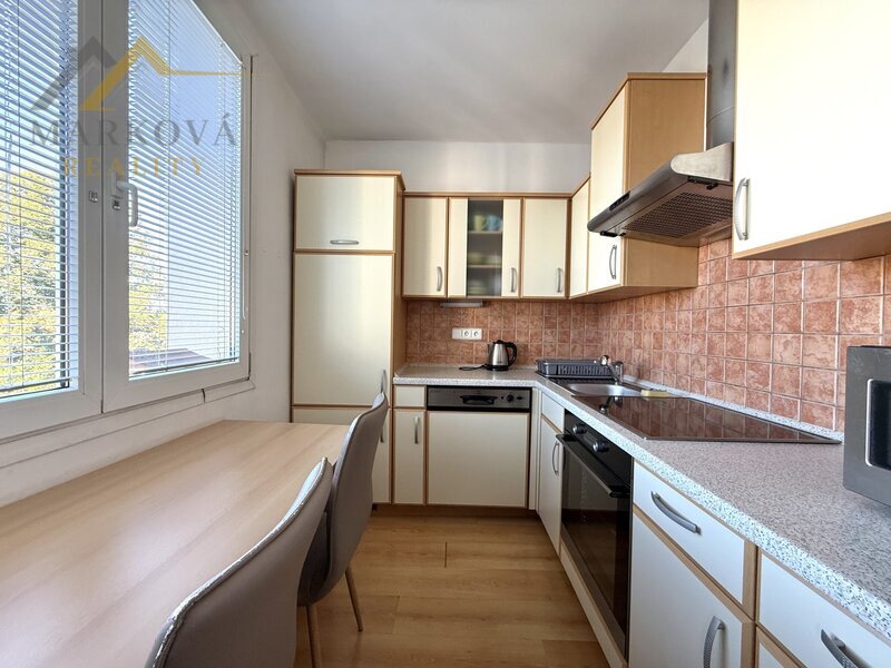 Pronájem, byt 2+1 s balkonem, České Budějovice, ul. Jar. Haška