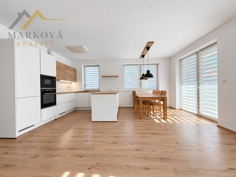 Pronájem bytu 3+kk s terasou a vlastním parkováním, 85,3 m² – náměstí Švabinského