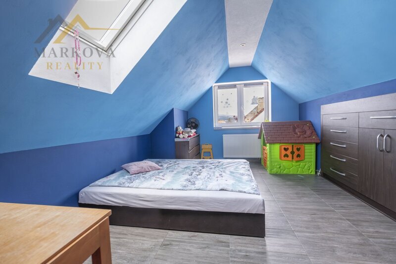 Prostorný rodinný dům po rekonstrukci (2019) 6+kk, 189 m², pozemek  1974 m²