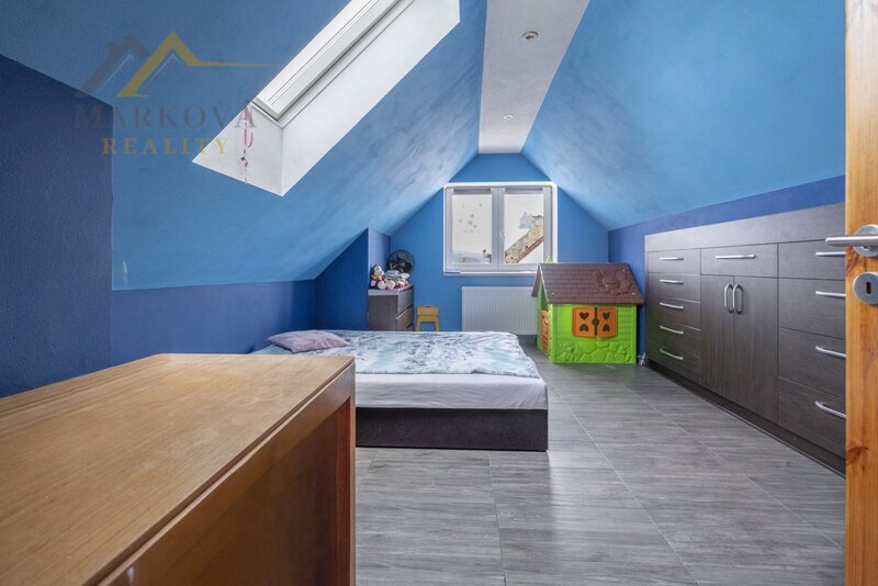 Prostorný rodinný dům po rekonstrukci (2019) 6+kk, 189 m², pozemek  1974 m²