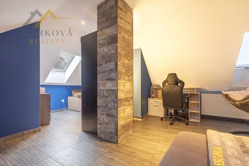 Prostorný rodinný dům po rekonstrukci (2019) 6+kk, 189 m², pozemek  1974 m²