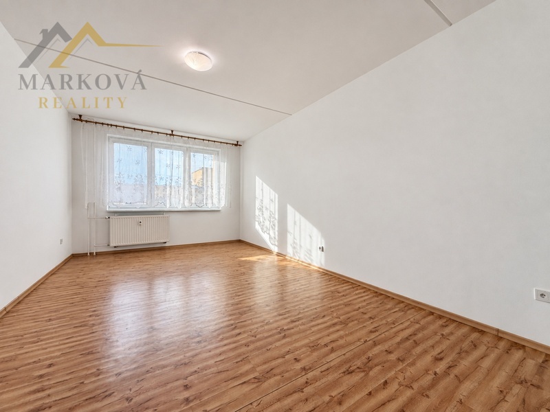 Prodej, družstevní byt 1+kk se sklepní kójí, Týn nad Vltavou, Hlinecká