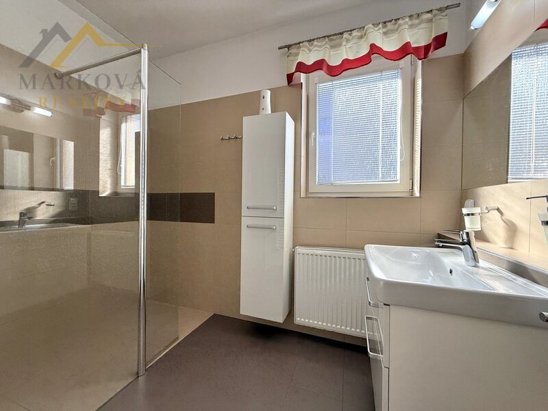 Prodej, rodinný dům, 463 m², Staré Hodějovice, ul. Dolní