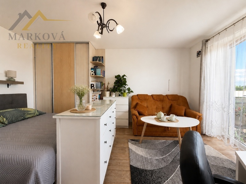 Prodej, 1+1, 39,3 m2, s krytým parkovacím stáním, Dačice