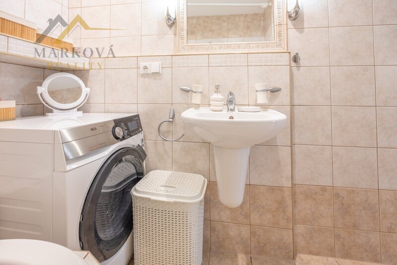 Byt 3+1, 72 m2, České Budějovice, ul. Plzeňská