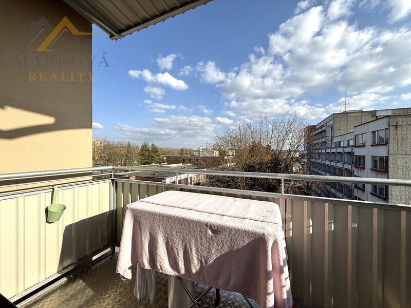 Prodej, 3+1 s balkonem i zasklenou lodžií, OV, Týn nad Vltavou, ul. Komenského