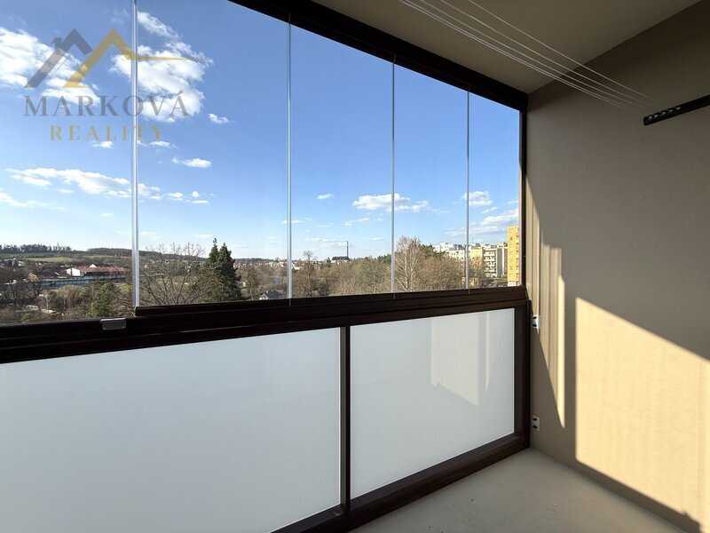 Prodej, 3+1 s balkonem i zasklenou lodžií, OV, Týn nad Vltavou, ul. Komenského