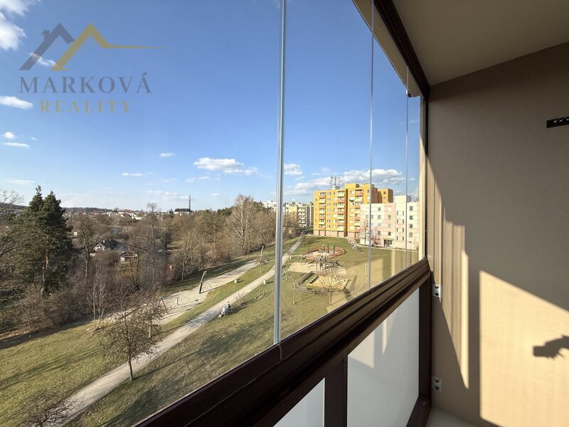 Prodej, 3+1 s balkonem i zasklenou lodžií, OV, Týn nad Vltavou, ul. Komenského