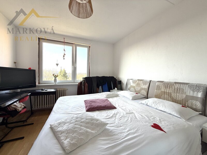 Prodej, 3+1 s balkonem i zasklenou lodžií, OV, Týn nad Vltavou, ul. Komenského