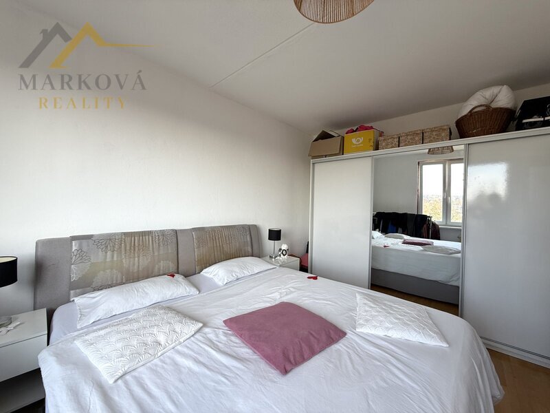 Prodej, 3+1 s balkonem i zasklenou lodžií, OV, Týn nad Vltavou, ul. Komenského