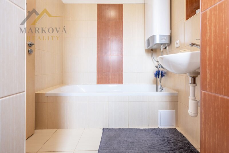 Byt 2+1, 74 m2, České Budějovice, ul. Puklicova