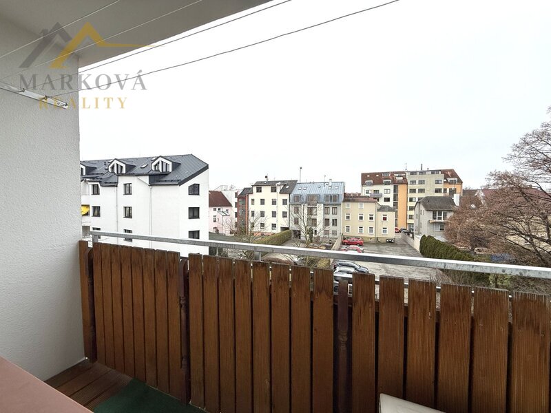 Pronájem, byt 2+1 s balkonem, České Budějovice, ul. Jar. Haška