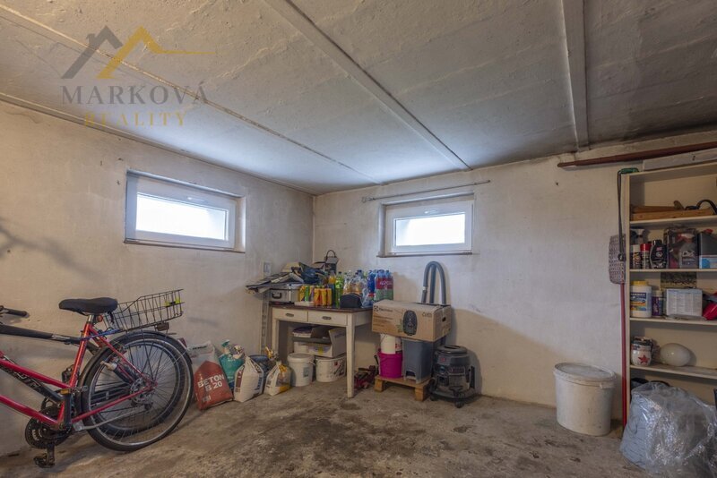Rodinný dům, Mokré, Litvínovice, 780 m²