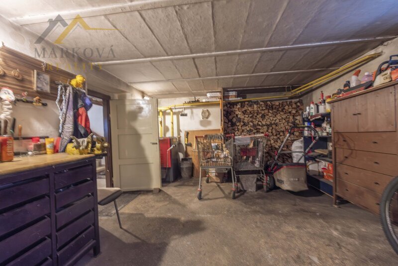 Rodinný dům, Mokré, Litvínovice, 780 m²