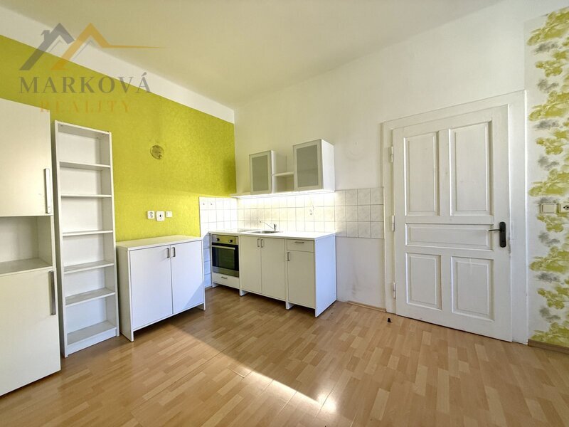 Pronájem bytu 2kk se zasklenou lodžií, 46 m², Týn nad Vltavou, ul. Jiráskova