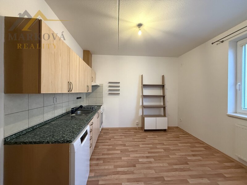 Pronájem, byt 3+1 s lodžií, 67,1 m, Týn nad Vltavou, ul. Veselská