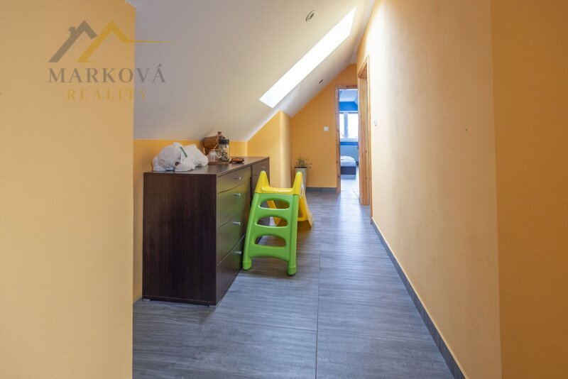 Prostorný rodinný dům po rekonstrukci (2019) 6+kk, 189 m², pozemek  1974 m²