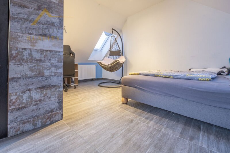 Prostorný rodinný dům po rekonstrukci (2019) 6+kk, 189 m², pozemek  1974 m²