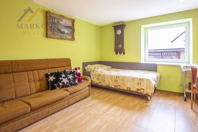 Prostorný rodinný dům po rekonstrukci (2019) 6+kk, 189 m², pozemek  1974 m²