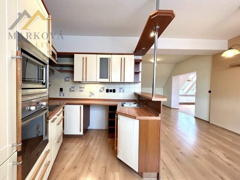 Pronájem bytu 4+1, Týn nad Vltavou, ul. Jiráskova