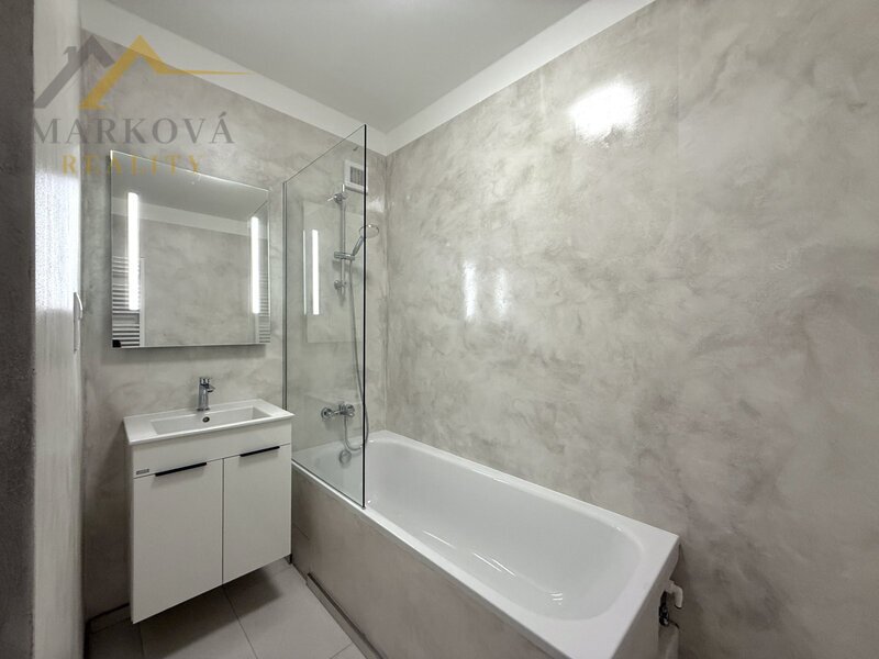 Pronájem, byt 2kk, České Budějovice, J. Bendy, 42 m2