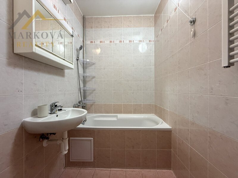 Pronájem, byt 3+1 s lodžií, 67,1 m, Týn nad Vltavou, ul. Veselská