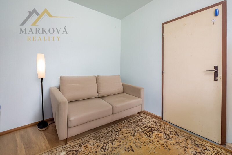 Prostorný byt 3+1, 77 m² s velkým sklepem a půdou 60 m², Vlachova Březí