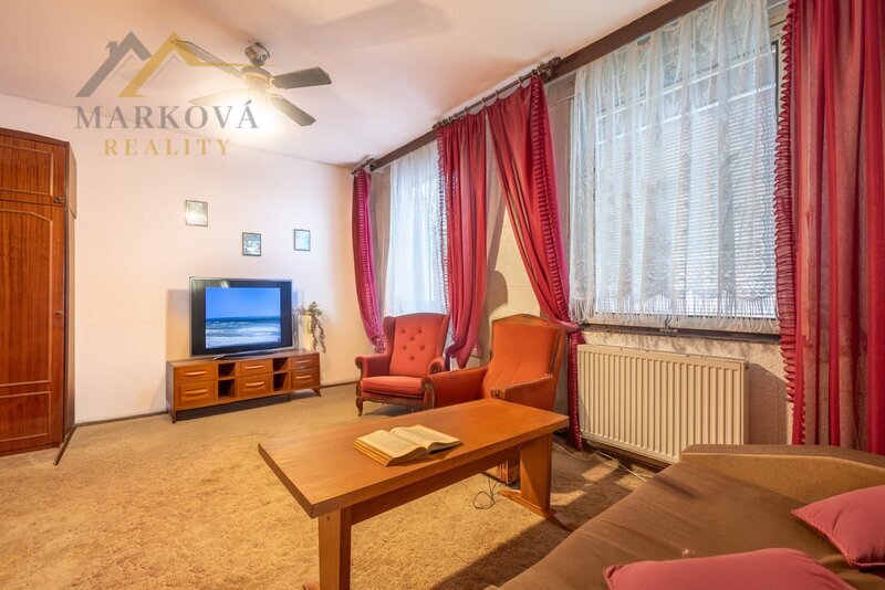 Prostorný byt 3+1, 77 m² s velkým sklepem a půdou 60 m², Vlachova Březí