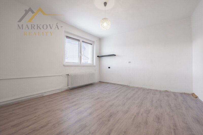 Pronájem, dvě bytové jednotky v rodinném domě, České Budějovice, Nemanice