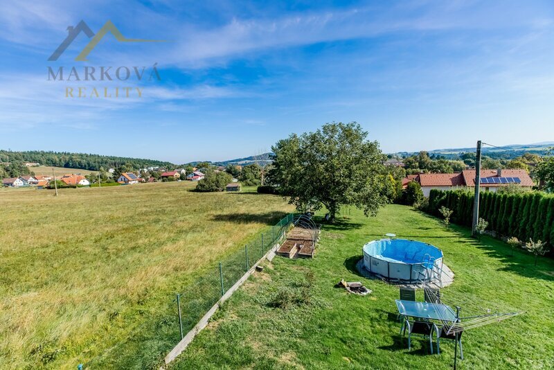 Prodej, rodinný dům s garáží, 1281 m2, Srnín