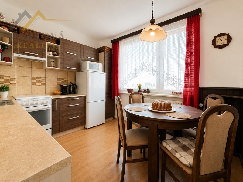 Prodej, byt 3+1 s lodžií, 75,32 m², Praha, Písnická ul.