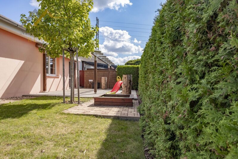 Prodej, rodinný dům se zahradou, Bechyně, ul. Souběžná, 560 m²