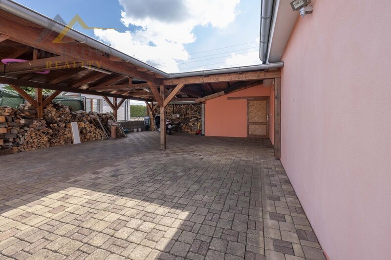 Prodej, rodinný dům se zahradou, Bechyně, ul. Souběžná, 560 m²