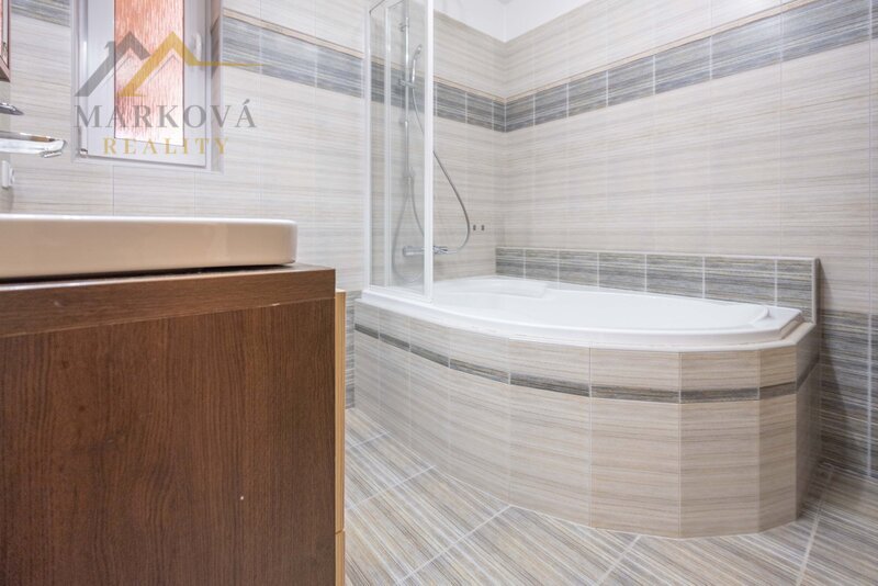 Prodej, rodinný dům se zahradou, Bechyně, ul. Souběžná, 560 m²