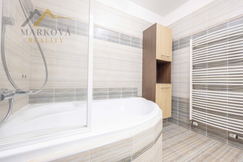 Prodej, rodinný dům se zahradou, Bechyně, ul. Souběžná, 560 m²