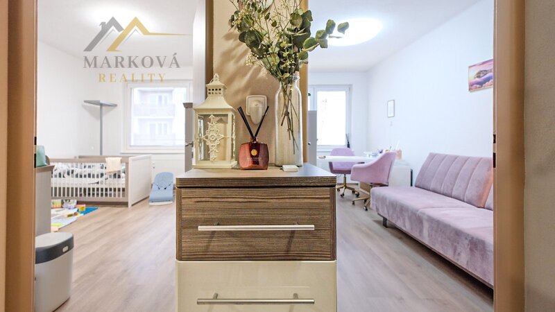 Prodej, byt 4+1 s balkonem, garáží a podílem na zahradě, 119 m², České Budějovice, Karla Tomana