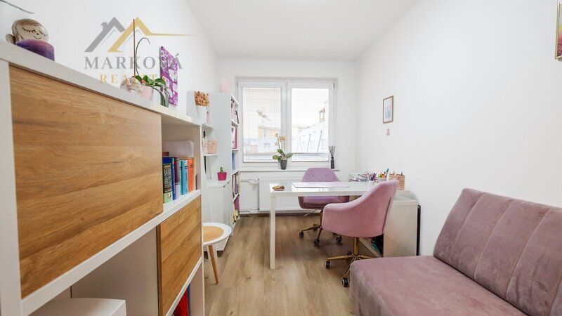 Prodej, byt 4+1 s balkonem, garáží a podílem na zahradě, 119 m², České Budějovice, Karla Tomana